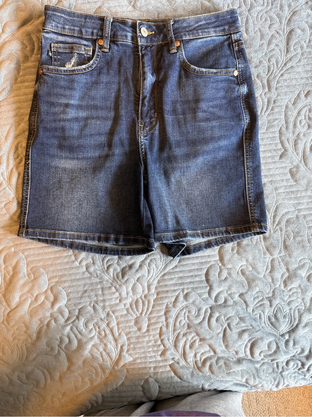 Judy Blue Dark Blue Midrise Denim Shorts